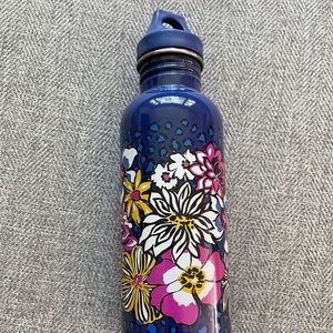 Vera Bradley Tumbler with screw top lid